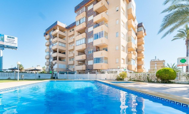 Herverkoop - Flat -
Orihuela Costa - La Zenia