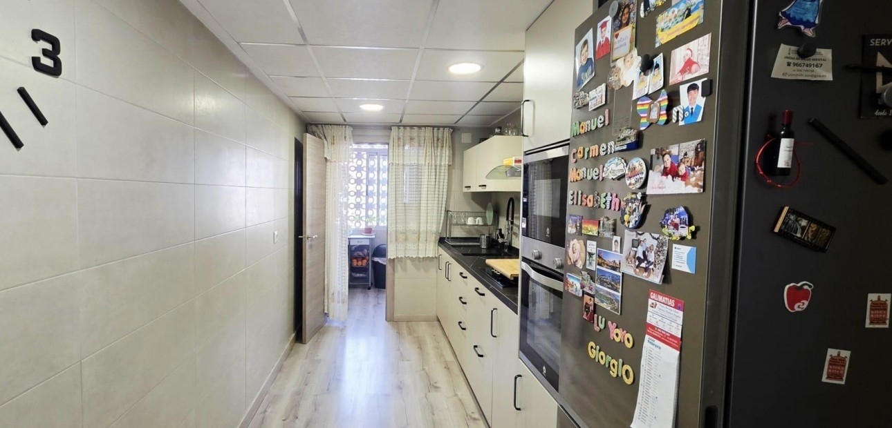 Herverkoop - Appartement / flat -
Almoradi - Centro urbano 2
