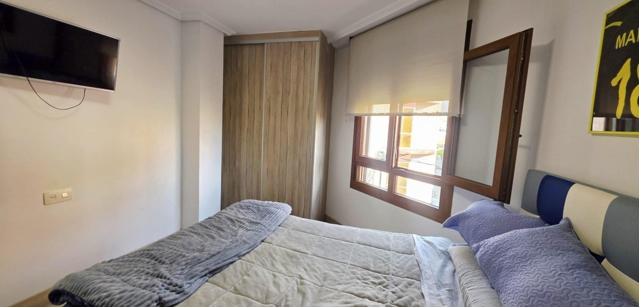 Herverkoop - Appartement / flat -
Almoradi - Centro urbano 2