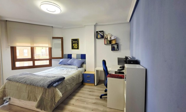 Herverkoop - Appartement / flat -
Almoradi - Centro urbano 2