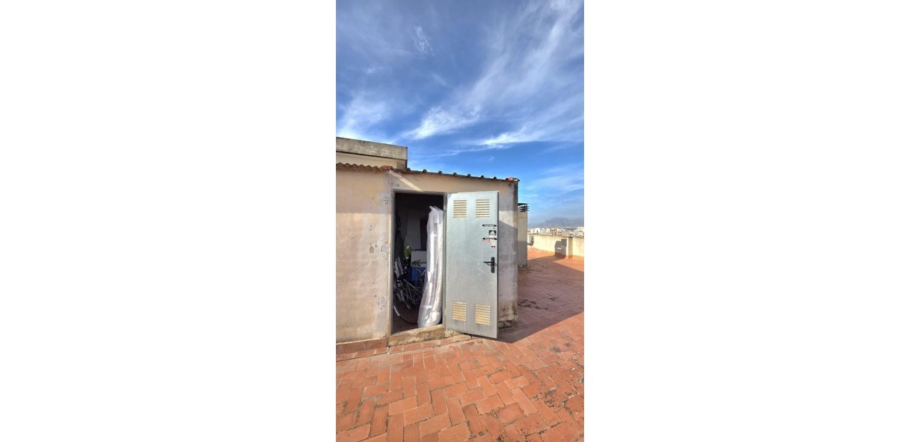 Herverkoop - Appartement / flat -
Almoradi - Centro urbano 2