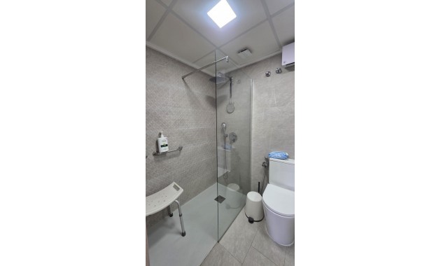 Herverkoop - Appartement / flat -
Almoradi - Centro urbano 2