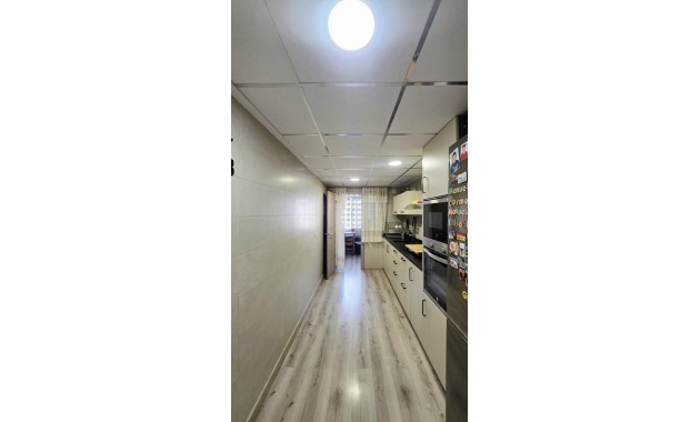 Herverkoop - Appartement / flat -
Almoradi - Centro urbano 2