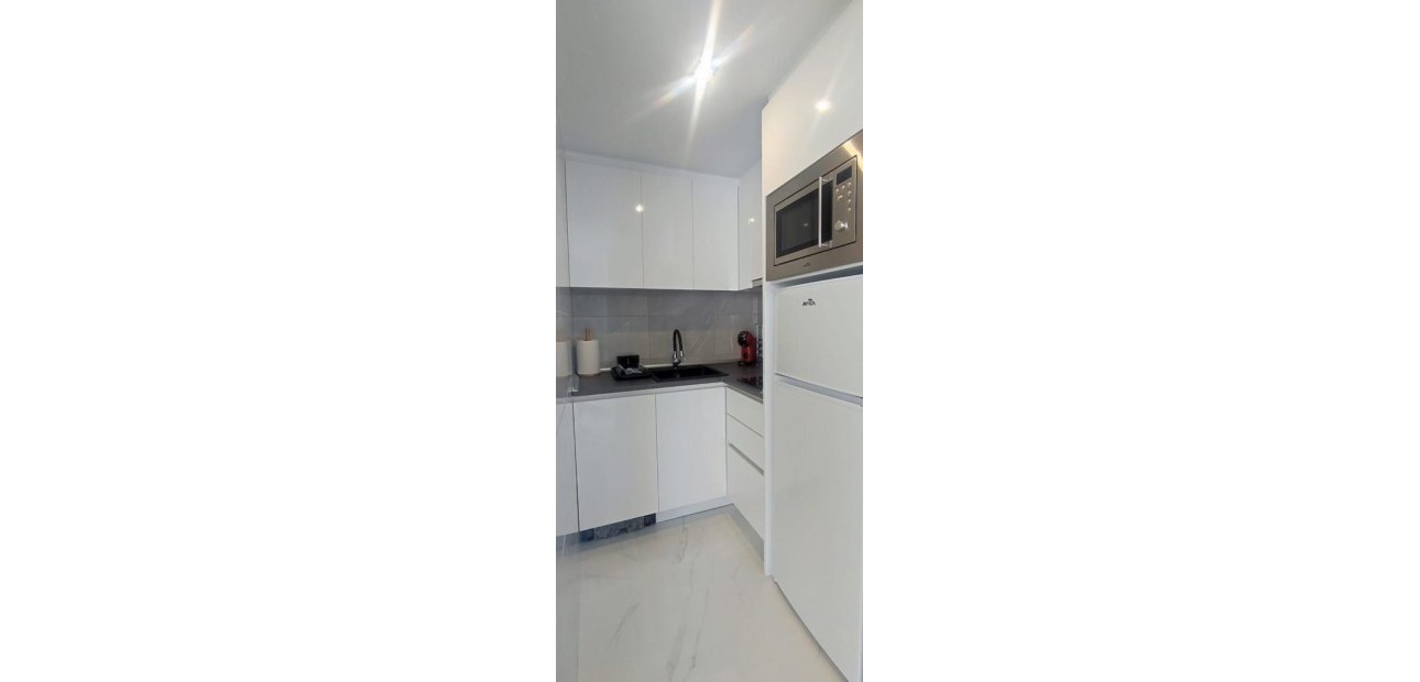 Sale - Apartment / flat -
Torrevieja - Torrejón