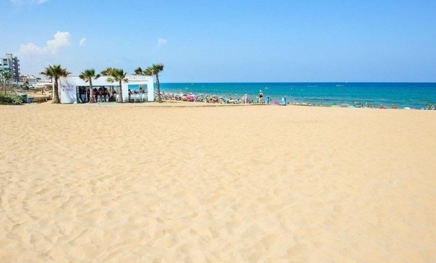 Sale - Apartment / flat -
Torrevieja - Torrejón