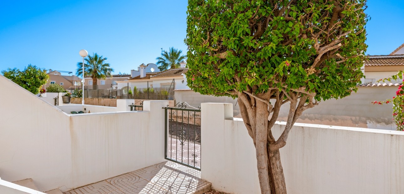 Herverkoop - Herenhuis -
Ciudad Quesada - Rojales