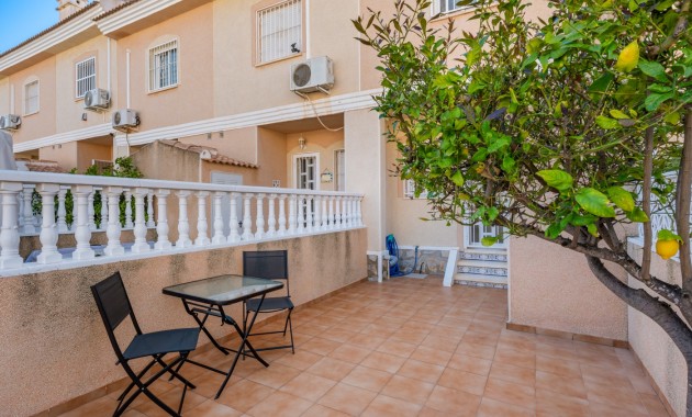 Herverkoop - Herenhuis -
Ciudad Quesada - Rojales