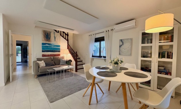 Herverkoop - Adosado -
Orihuela Costa - Cabo Roig