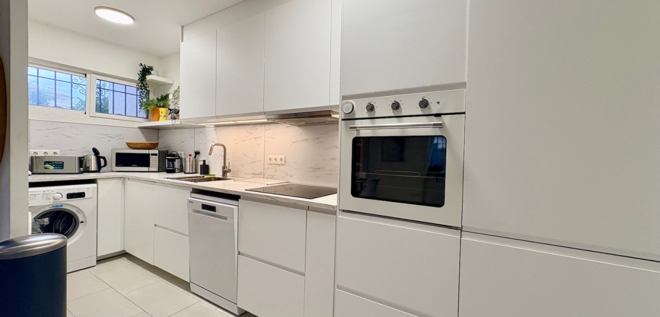 Herverkoop - Adosado -
Orihuela Costa - Cabo Roig