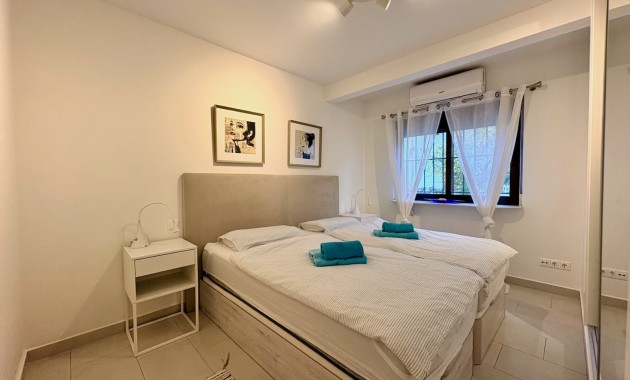 Herverkoop - Adosado -
Orihuela Costa - Cabo Roig