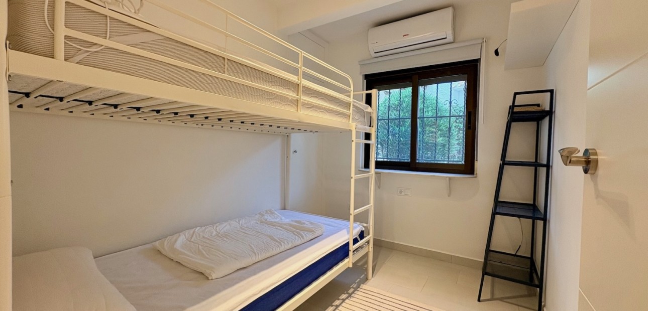 Herverkoop - Adosado -
Orihuela Costa - Cabo Roig