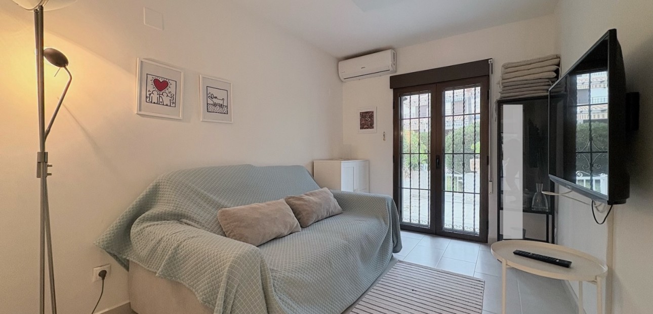 Herverkoop - Adosado -
Orihuela Costa - Cabo Roig