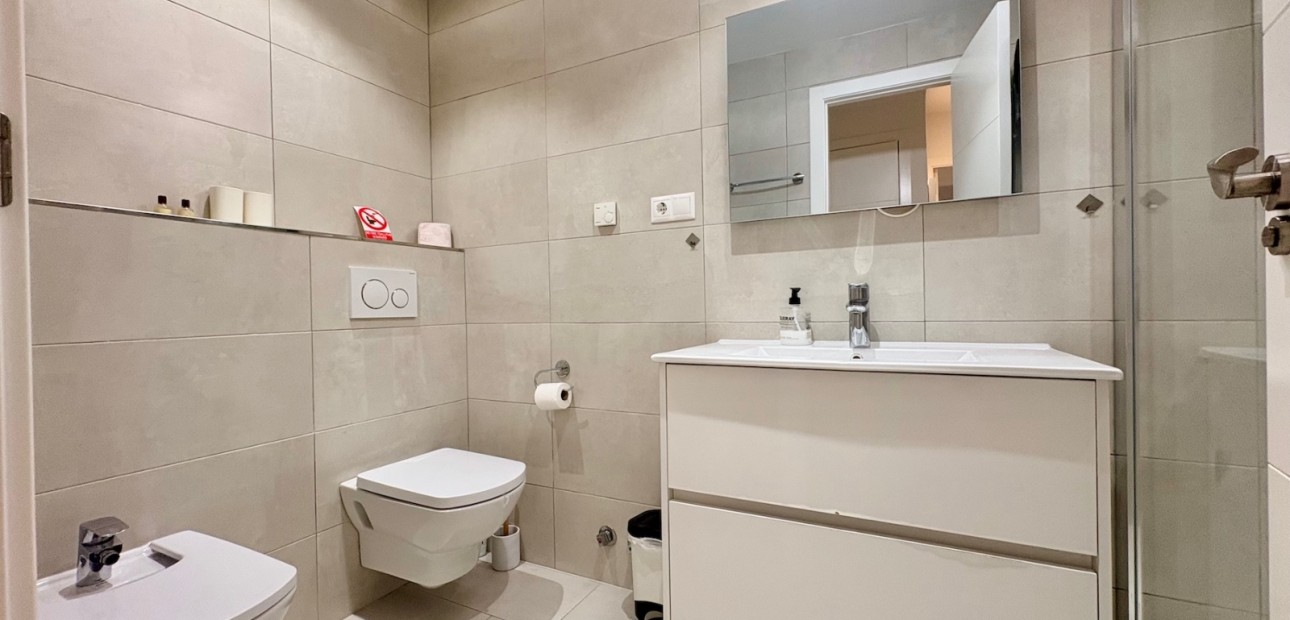 Herverkoop - Adosado -
Orihuela Costa - Cabo Roig