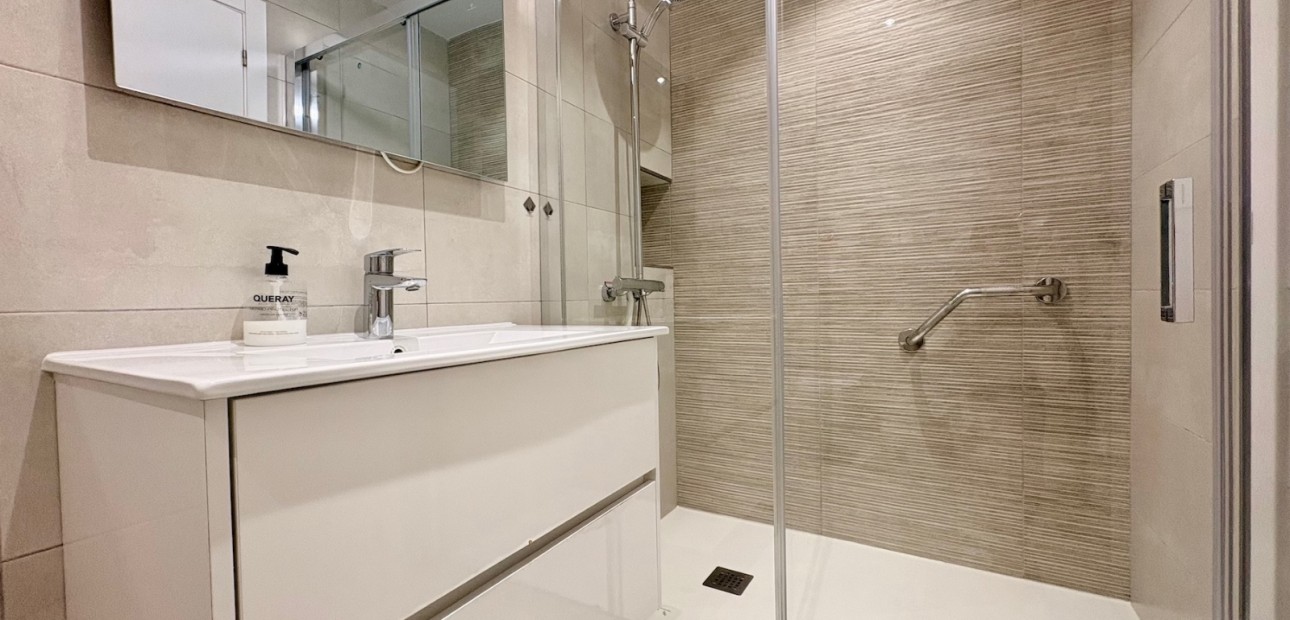 Herverkoop - Adosado -
Orihuela Costa - Cabo Roig