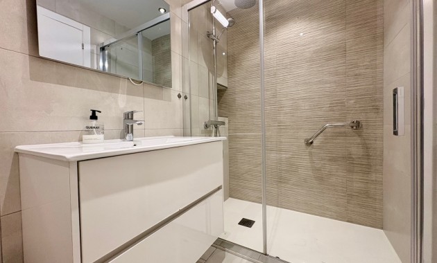 Herverkoop - Adosado -
Orihuela Costa - Cabo Roig