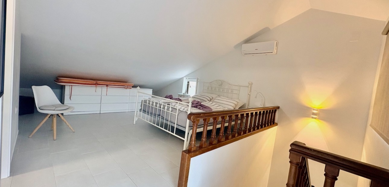 Herverkoop - Adosado -
Orihuela Costa - Cabo Roig