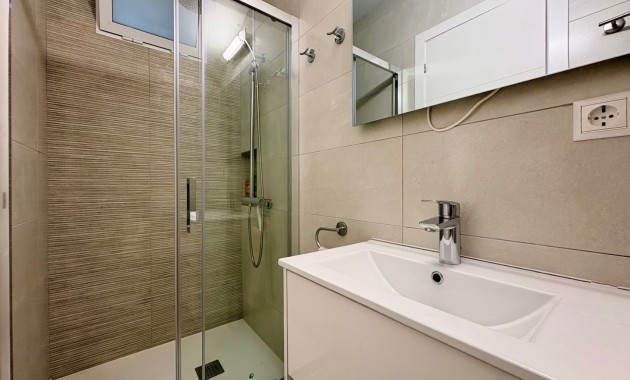 Herverkoop - Adosado -
Orihuela Costa - Cabo Roig