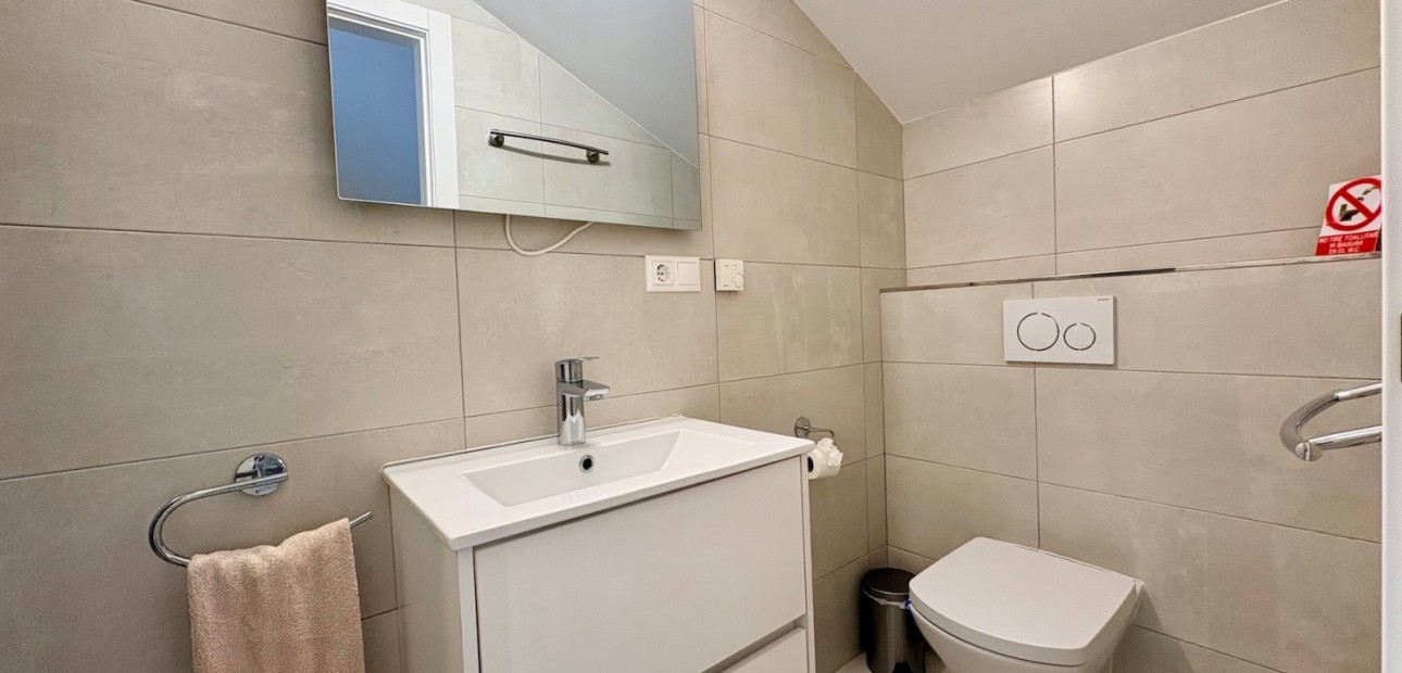 Herverkoop - Adosado -
Orihuela Costa - Cabo Roig