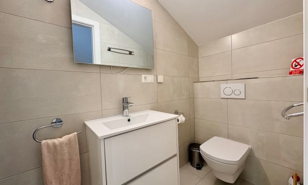 Herverkoop - Adosado -
Orihuela Costa - Cabo Roig