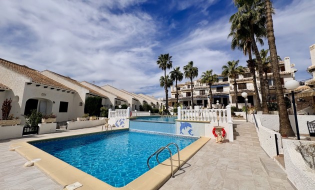 Herverkoop - Adosado -
Orihuela Costa - Cabo Roig