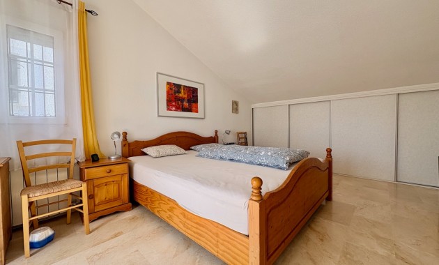 Herverkoop - Single Family Home -
Orihuela - Villamartin