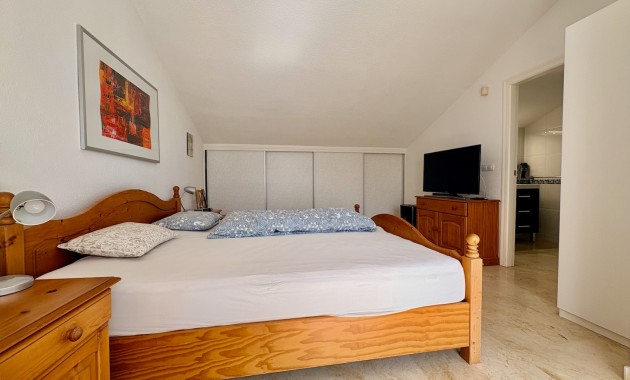 Herverkoop - Single Family Home -
Orihuela - Villamartin