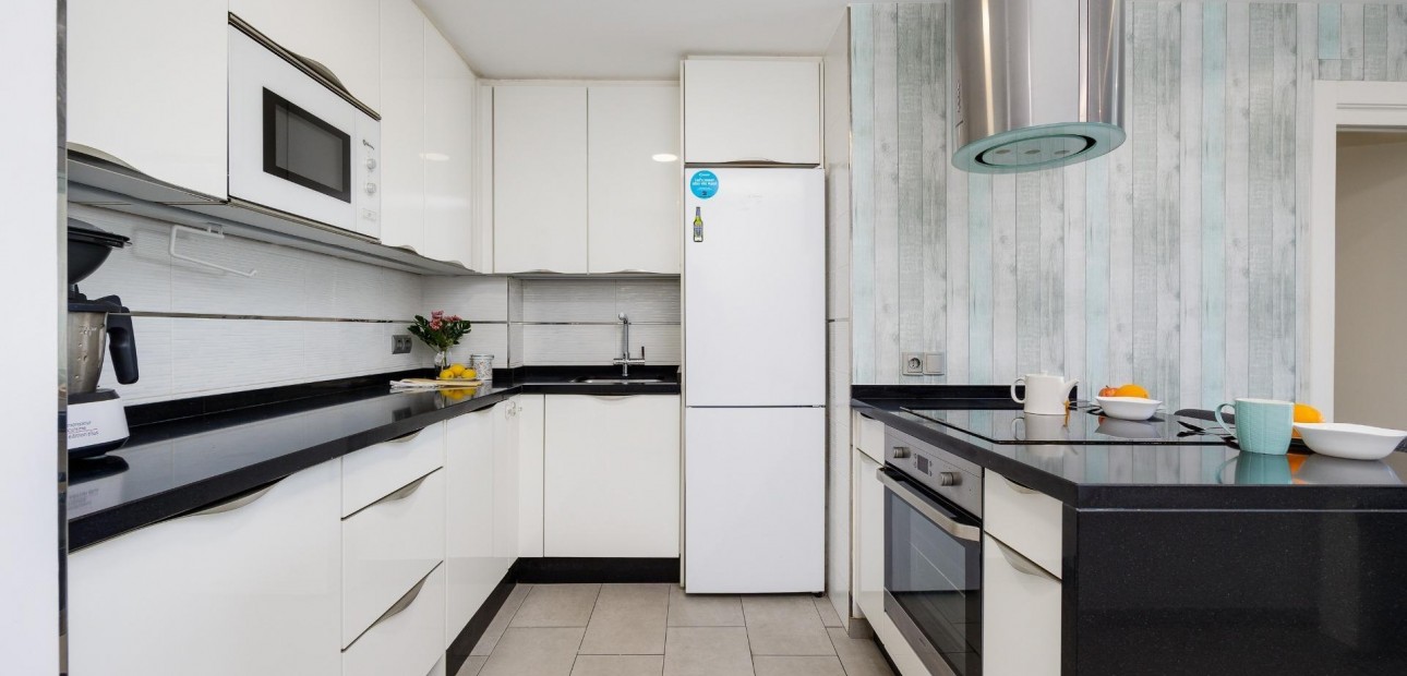 Herverkoop - Appartement / flat -
Torrevieja - Centro