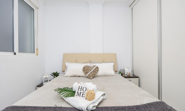 Herverkoop - Appartement / flat -
Torrevieja - Centro