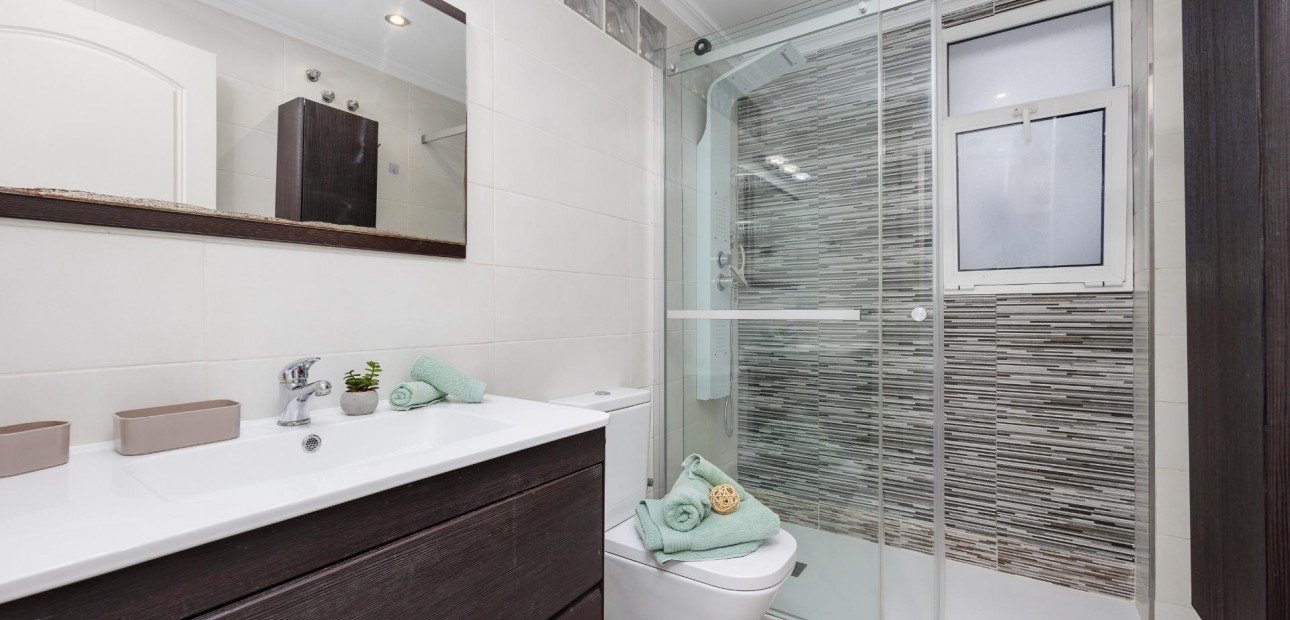 Herverkoop - Appartement / flat -
Torrevieja - Centro