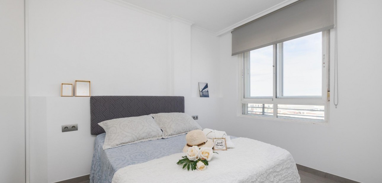 Herverkoop - Appartement / flat -
Torrevieja - Centro