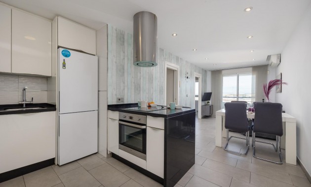 Herverkoop - Appartement / flat -
Torrevieja - Centro