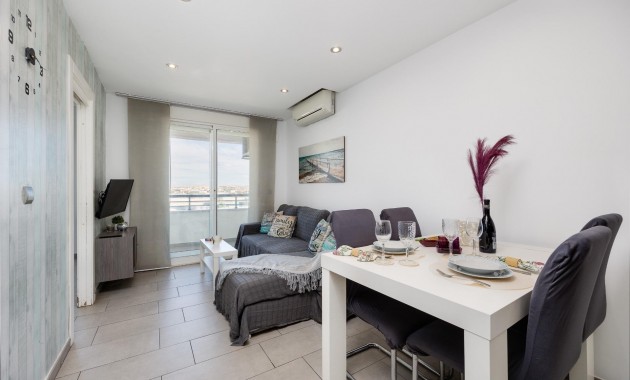 Herverkoop - Appartement / flat -
Torrevieja - Centro