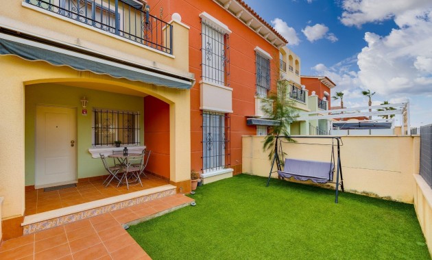 Herverkoop - Bungalow -
Torrevieja - Parque las naciones