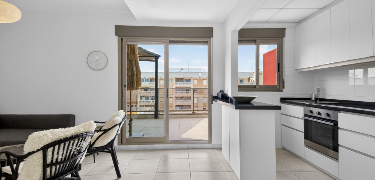 Herverkoop - Appartement / flat -
Guardamar - CENTRO