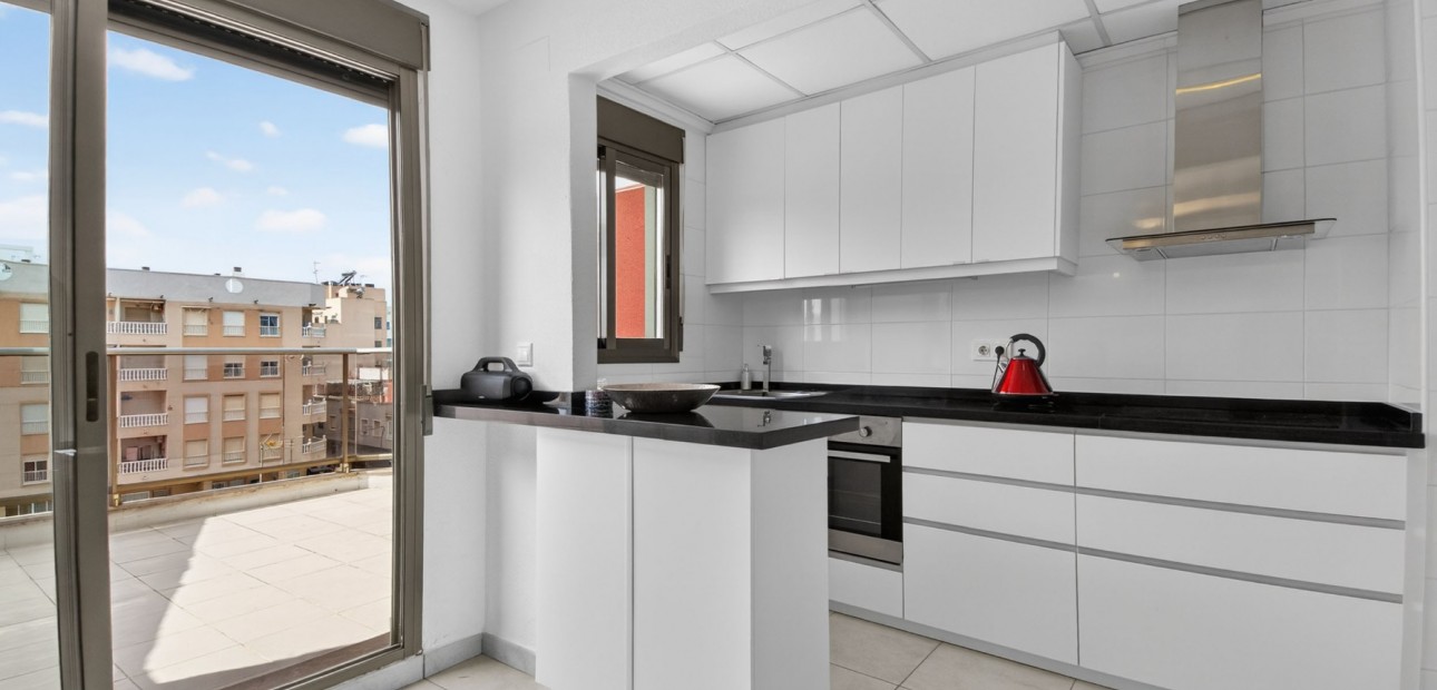 Herverkoop - Appartement / flat -
Guardamar - CENTRO