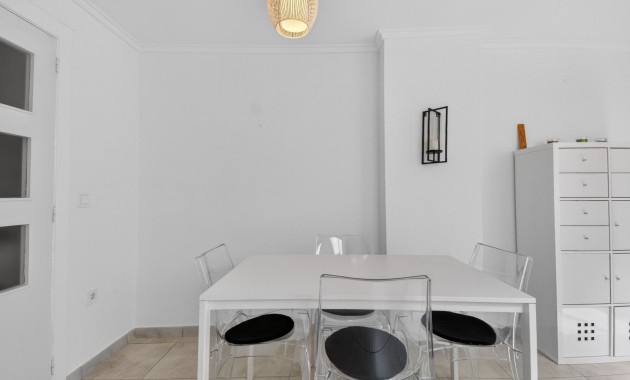 Herverkoop - Appartement / flat -
Guardamar - CENTRO