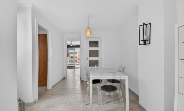 Herverkoop - Appartement / flat -
Guardamar - CENTRO