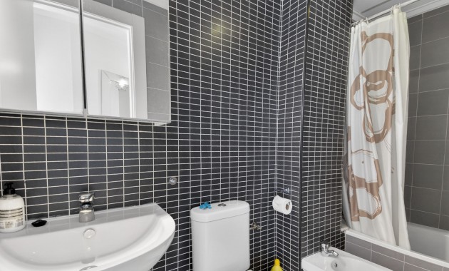 Herverkoop - Appartement / flat -
Guardamar - CENTRO