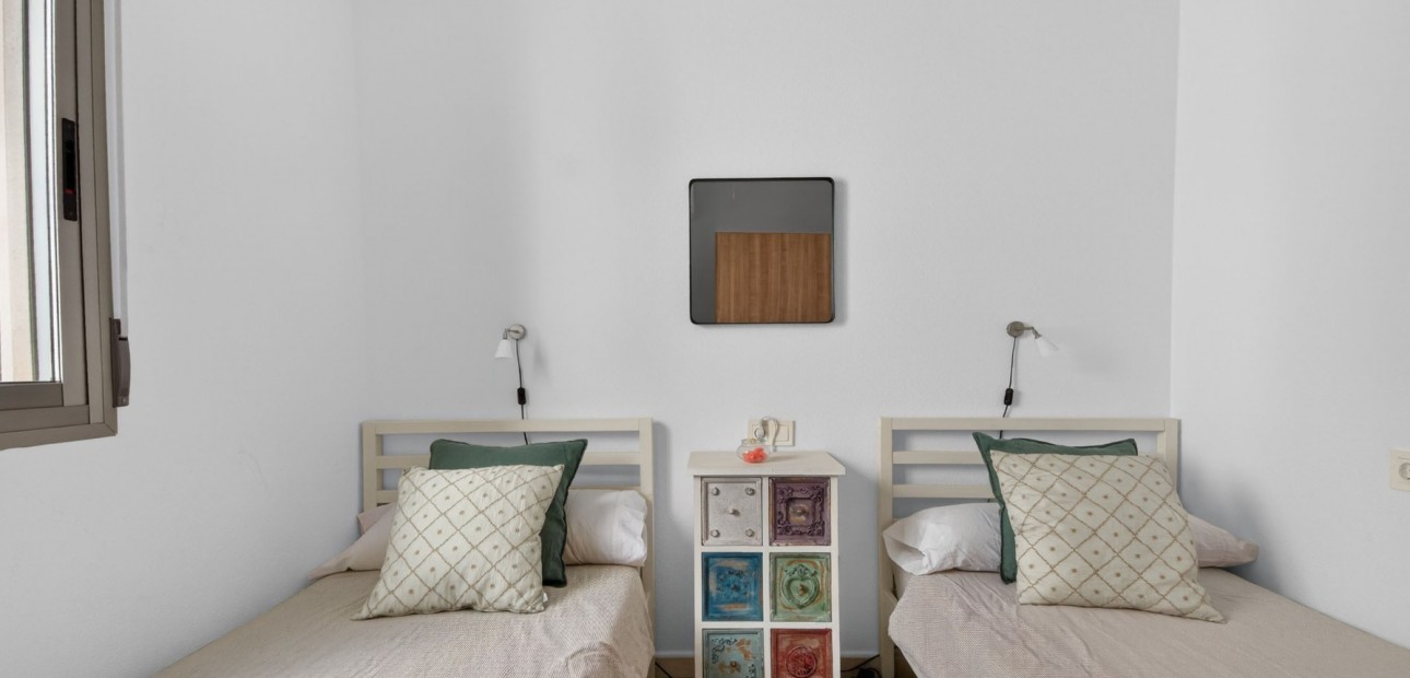 Herverkoop - Appartement / flat -
Guardamar - CENTRO