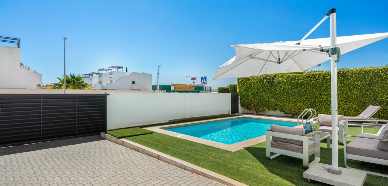 Herverkoop - Detached Villa -
Ciudad Quesada - Doña Pepa