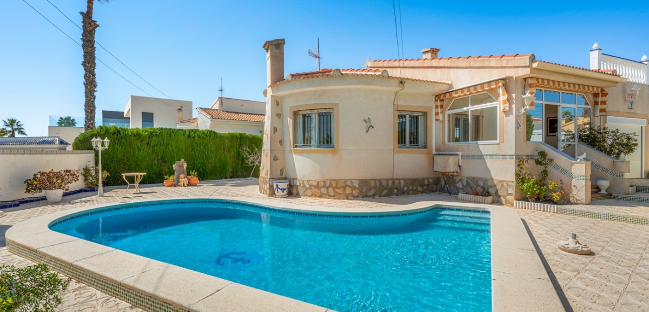 Herverkoop - Detached Villa -
Ciudad Quesada - Ciudad Quesada - Town