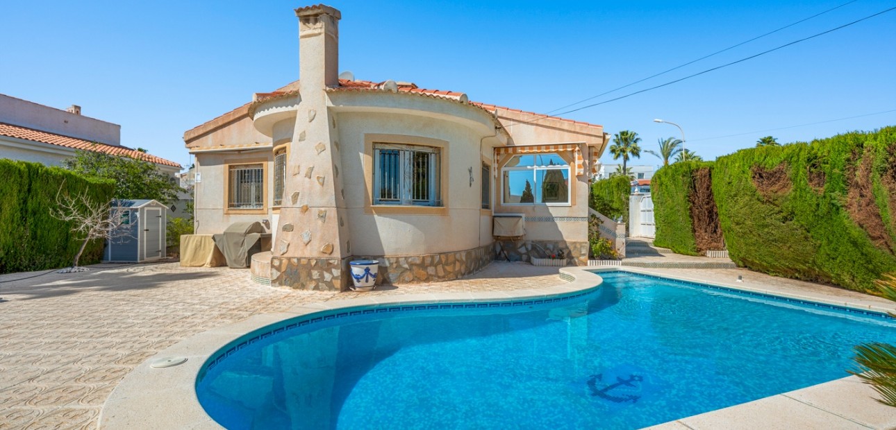 Herverkoop - Detached Villa -
Ciudad Quesada - Ciudad Quesada - Town