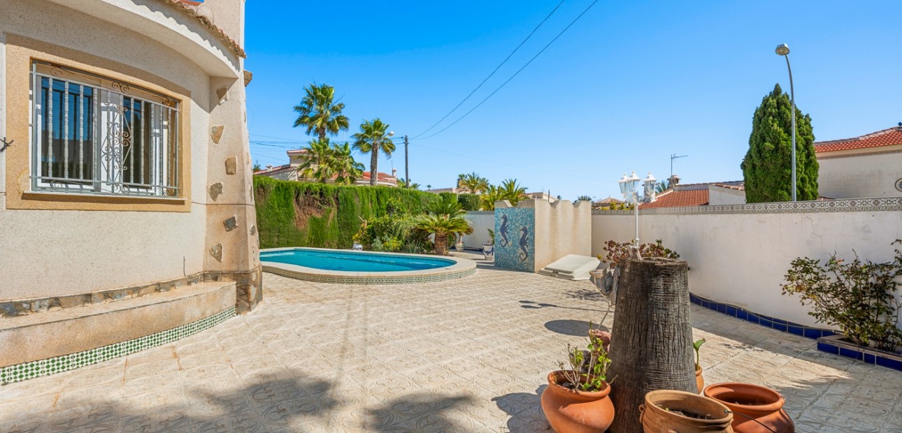 Herverkoop - Detached Villa -
Ciudad Quesada - Ciudad Quesada - Town