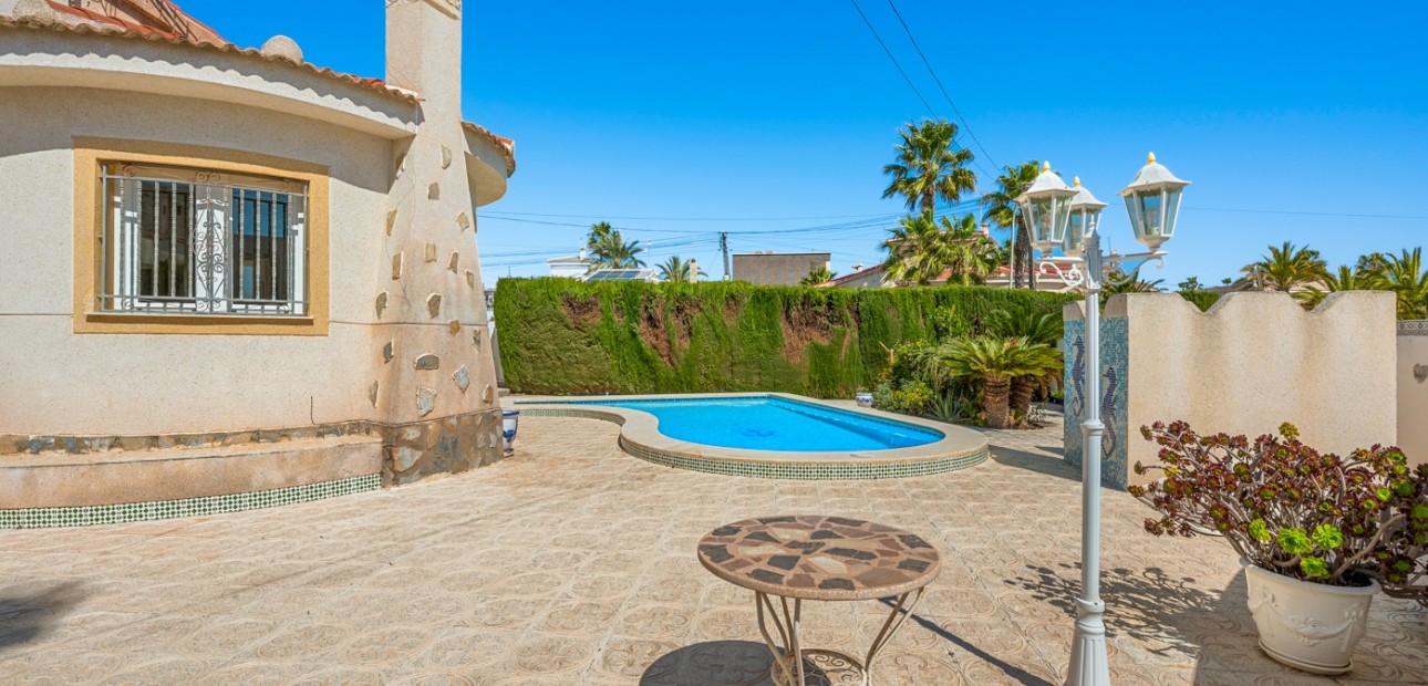 Herverkoop - Detached Villa -
Ciudad Quesada - Ciudad Quesada - Town