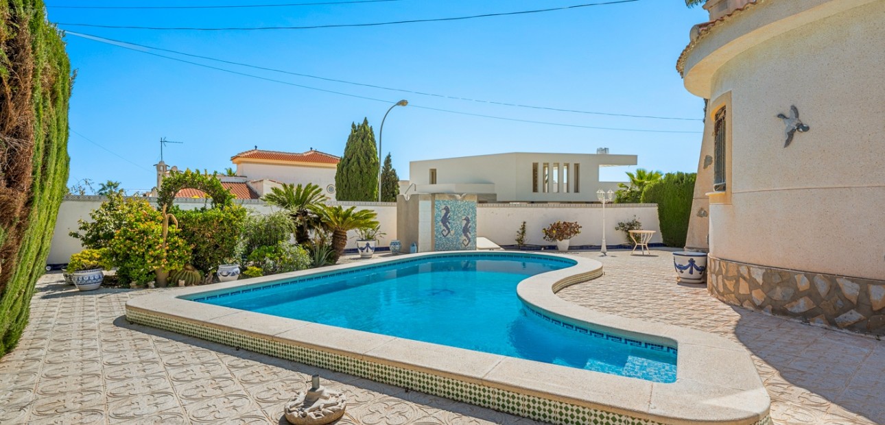 Herverkoop - Detached Villa -
Ciudad Quesada - Ciudad Quesada - Town