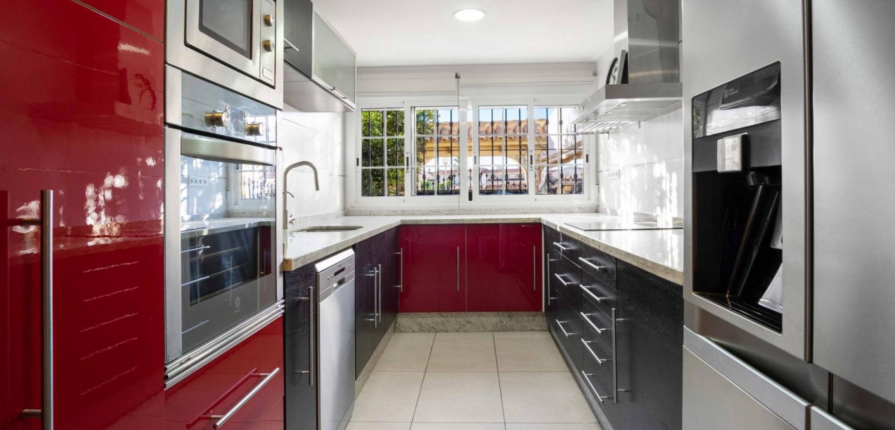 Herverkoop - House -
Orihuela Costa - Los Almendros-La Florida