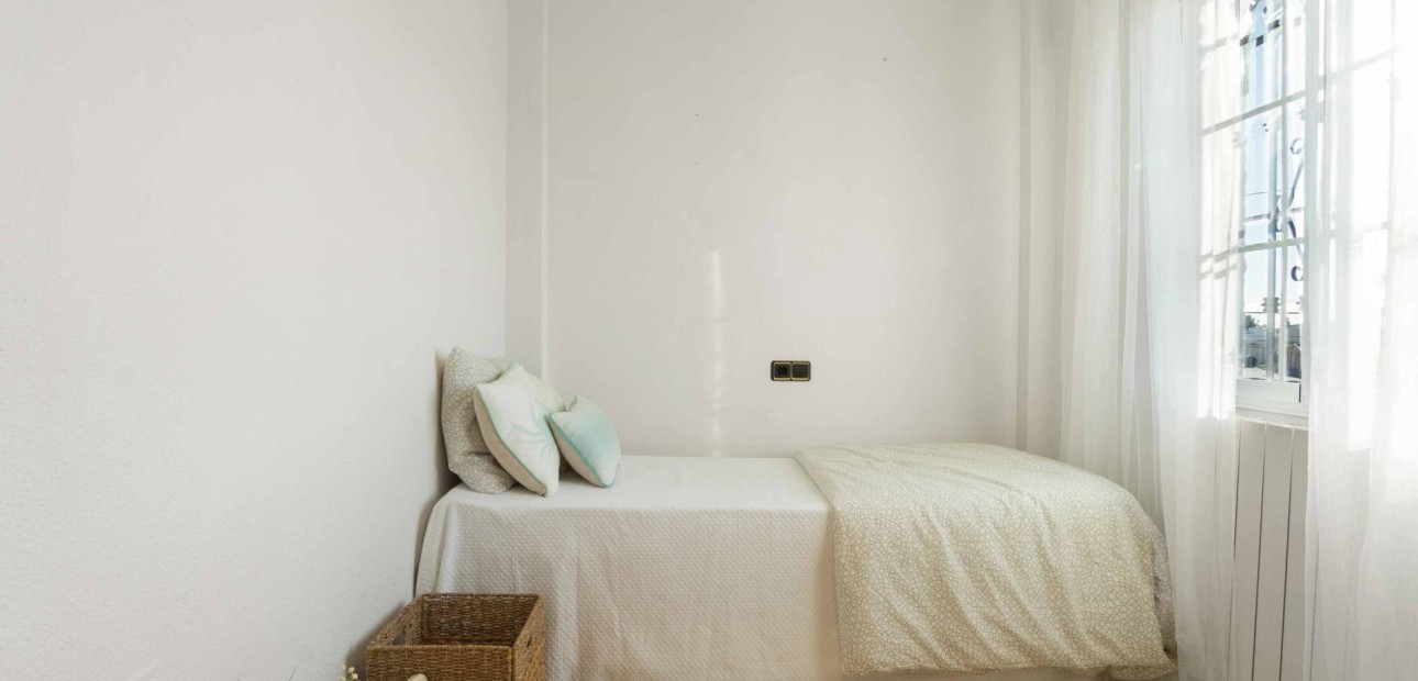 Herverkoop - House -
Orihuela Costa - Los Almendros-La Florida