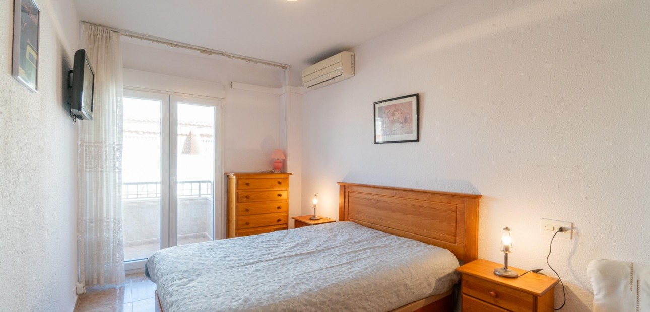 Herverkoop - Penthouse -
Torrevieja - Playa del cura