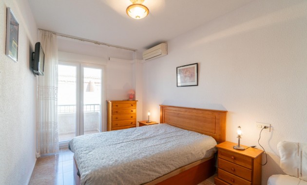 Herverkoop - Penthouse -
Torrevieja - Playa del cura