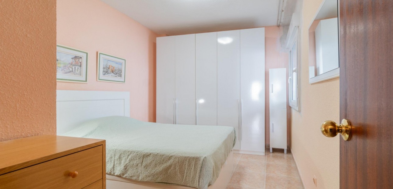 Herverkoop - Penthouse -
Torrevieja - Playa del cura